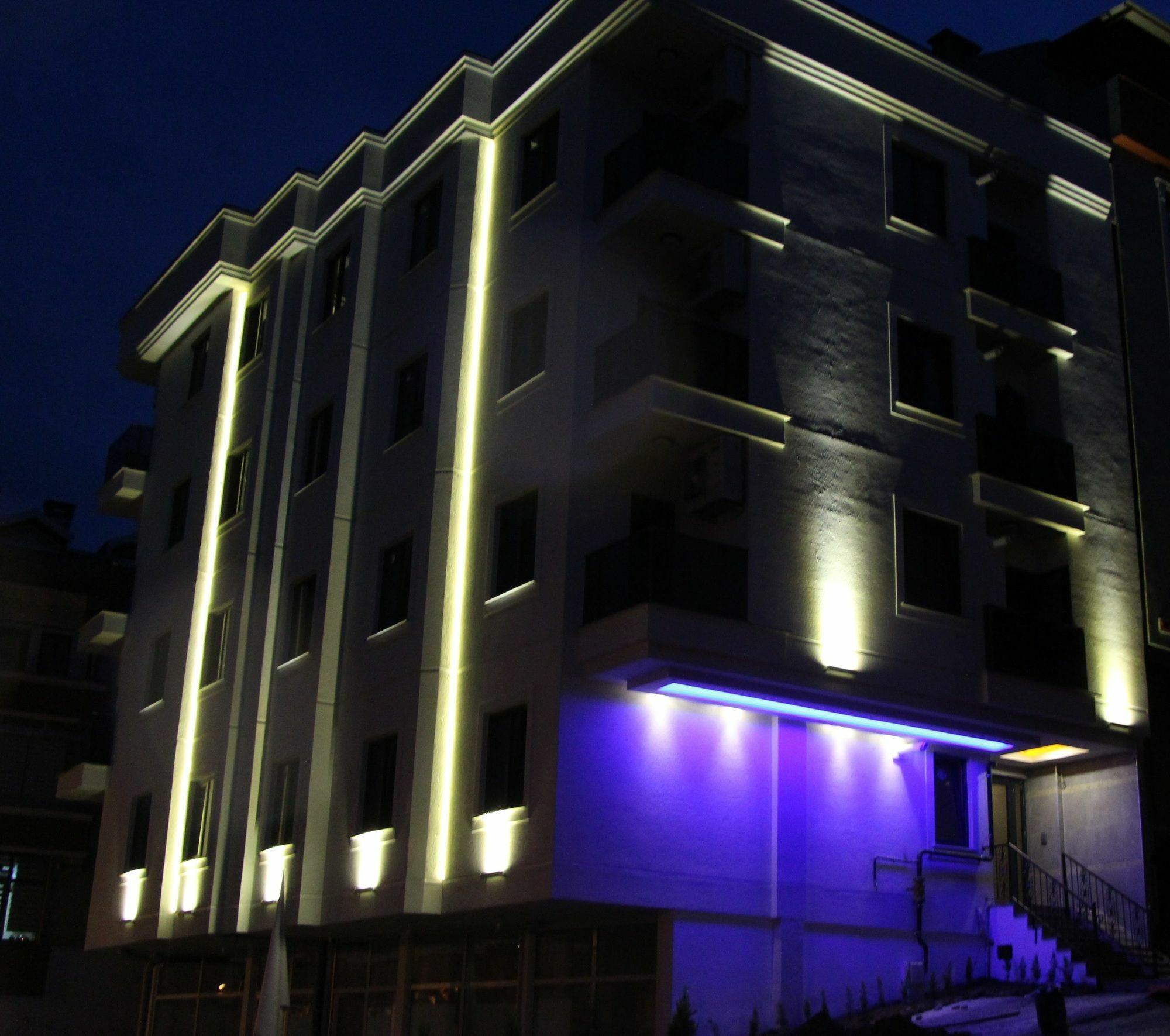 Ekinoks Suit & Apart Otel Τραμπζόν Εξωτερικό φωτογραφία